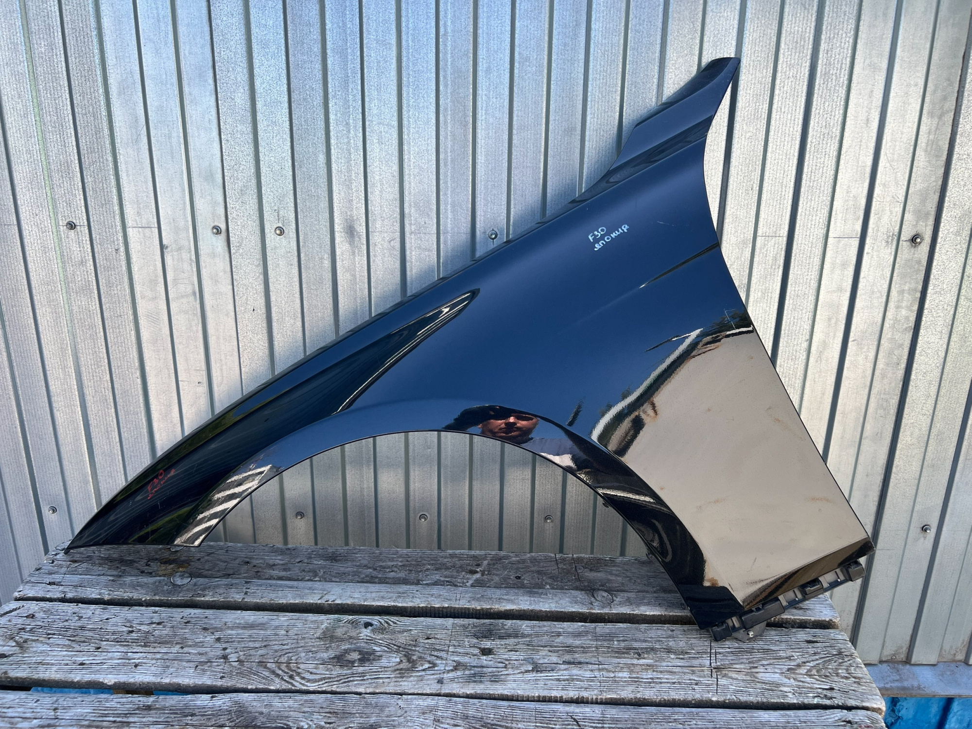 Крыло F30