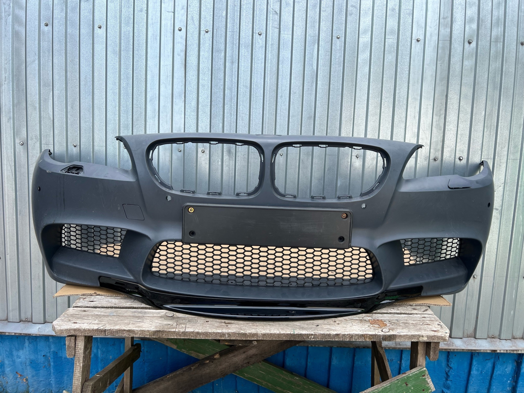 M5 F10 бампер